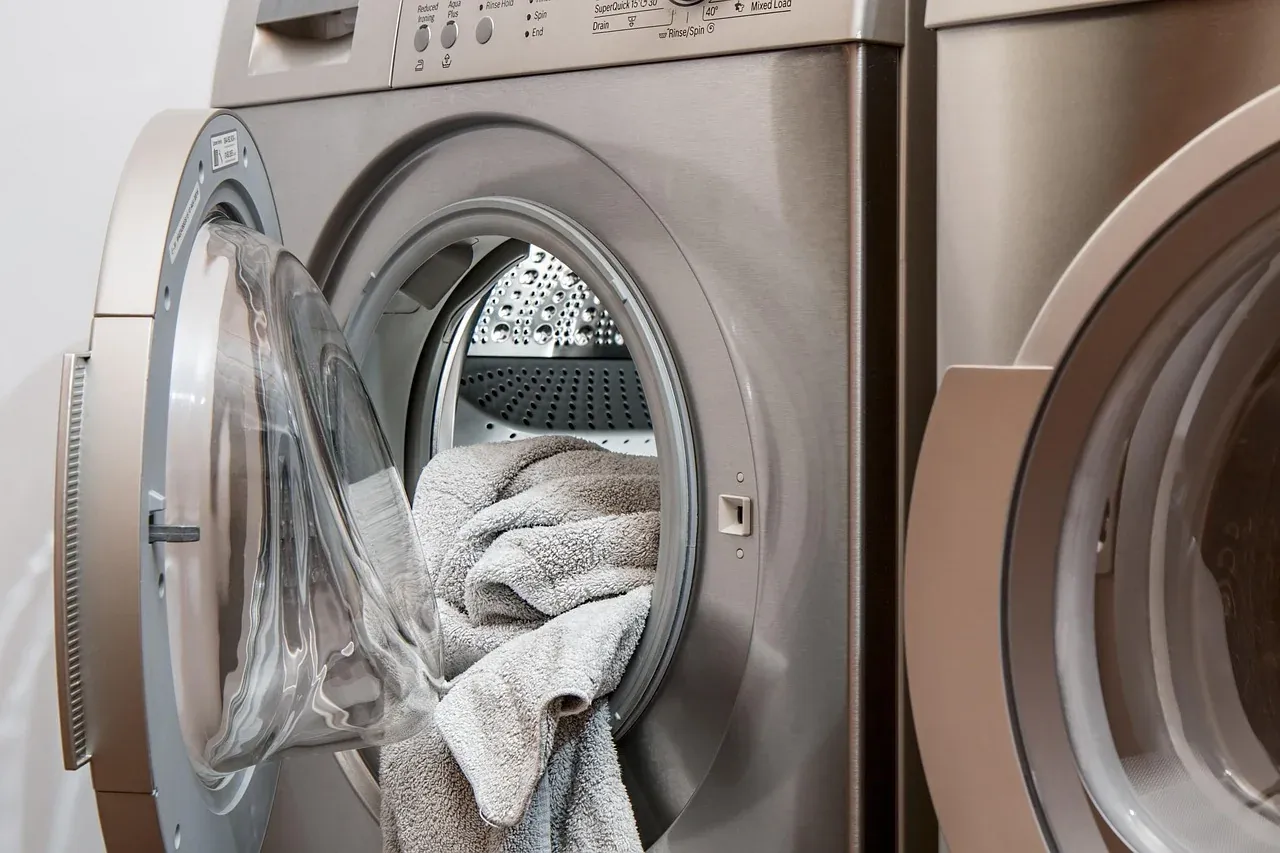 Bedding inside an open front-loading washing machine